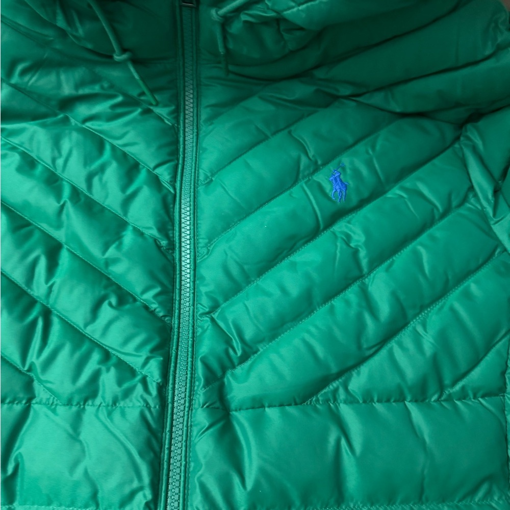 Man’s packable down jacket polo size large